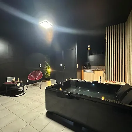 L écrin Avec Balnéo Au Coeur De Sedan