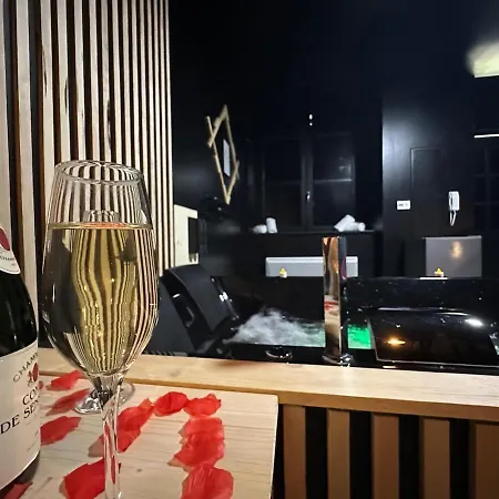 L écrin Avec Balnéo Au Coeur De Appartamento *